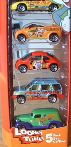 Also issued in late 2003 with the Looney Tunes "Back in Action" movie is this 1:64 set with NB Concept 1 casting showing Bugs Bunny.